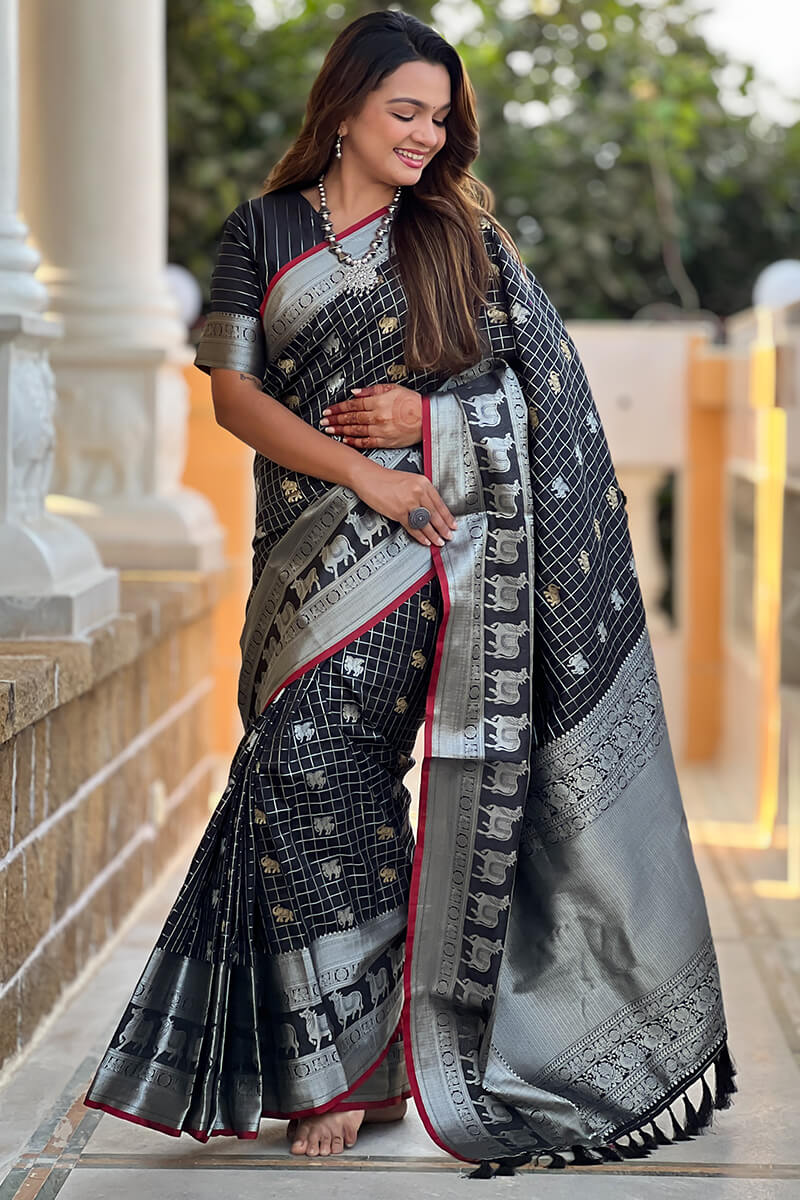 Unique Black Soft Banarasi Silk Saree With Amazing Blouse Piece - Image 3