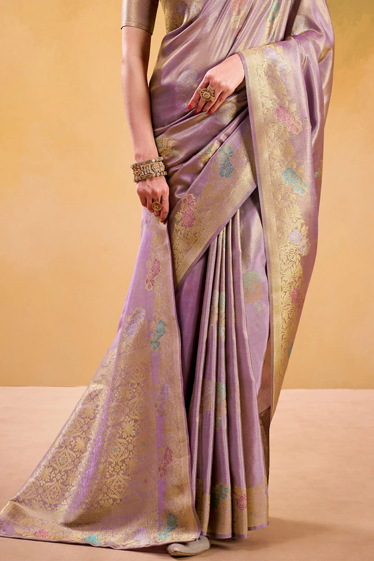 Unique Lavender Banarasi Tissue Silk Saree With Ideal Blouse Piece - Image 3