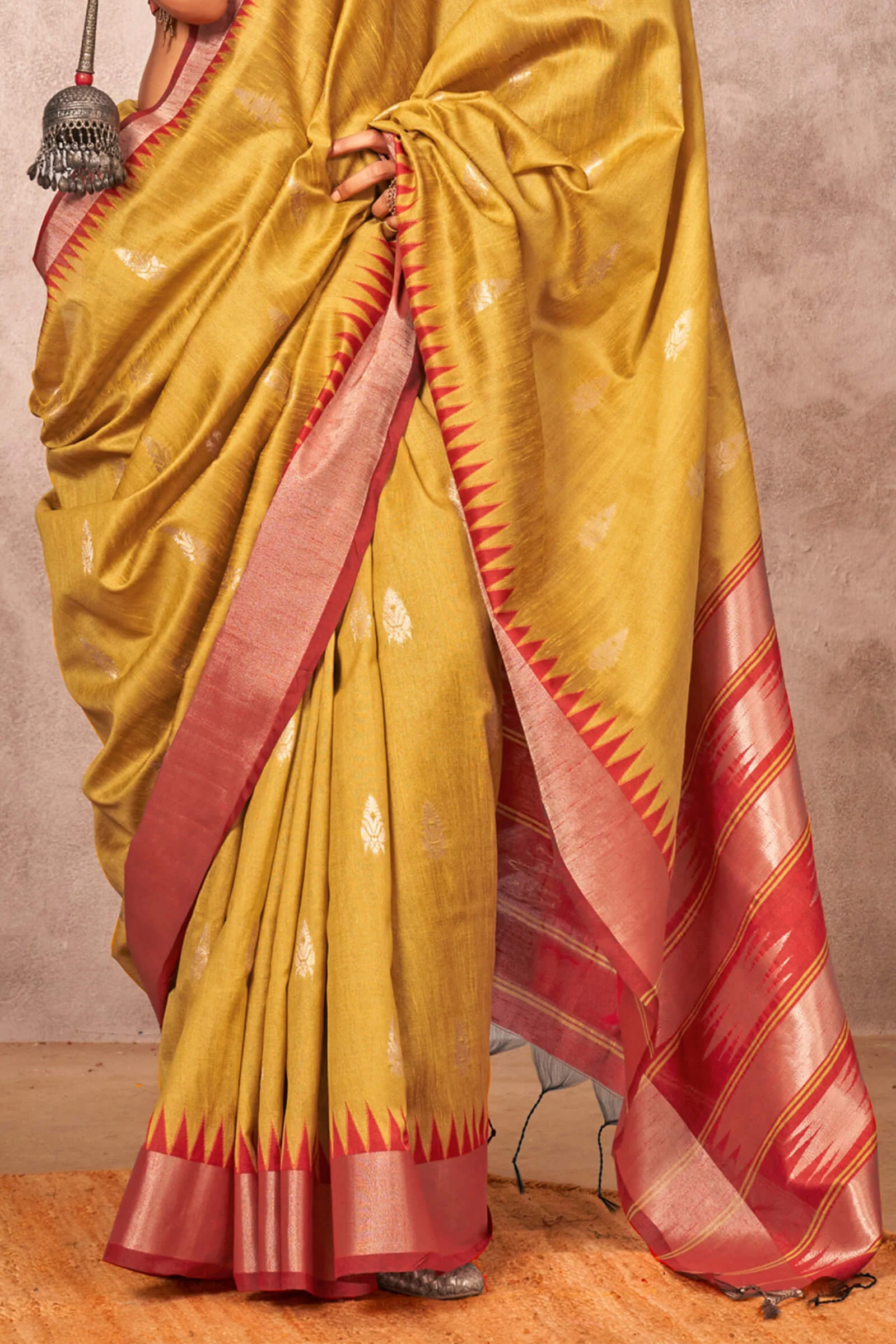 Verdant Yellow Soft Banarasi Silk Saree With Fragrant Blouse Piece - Image 3
