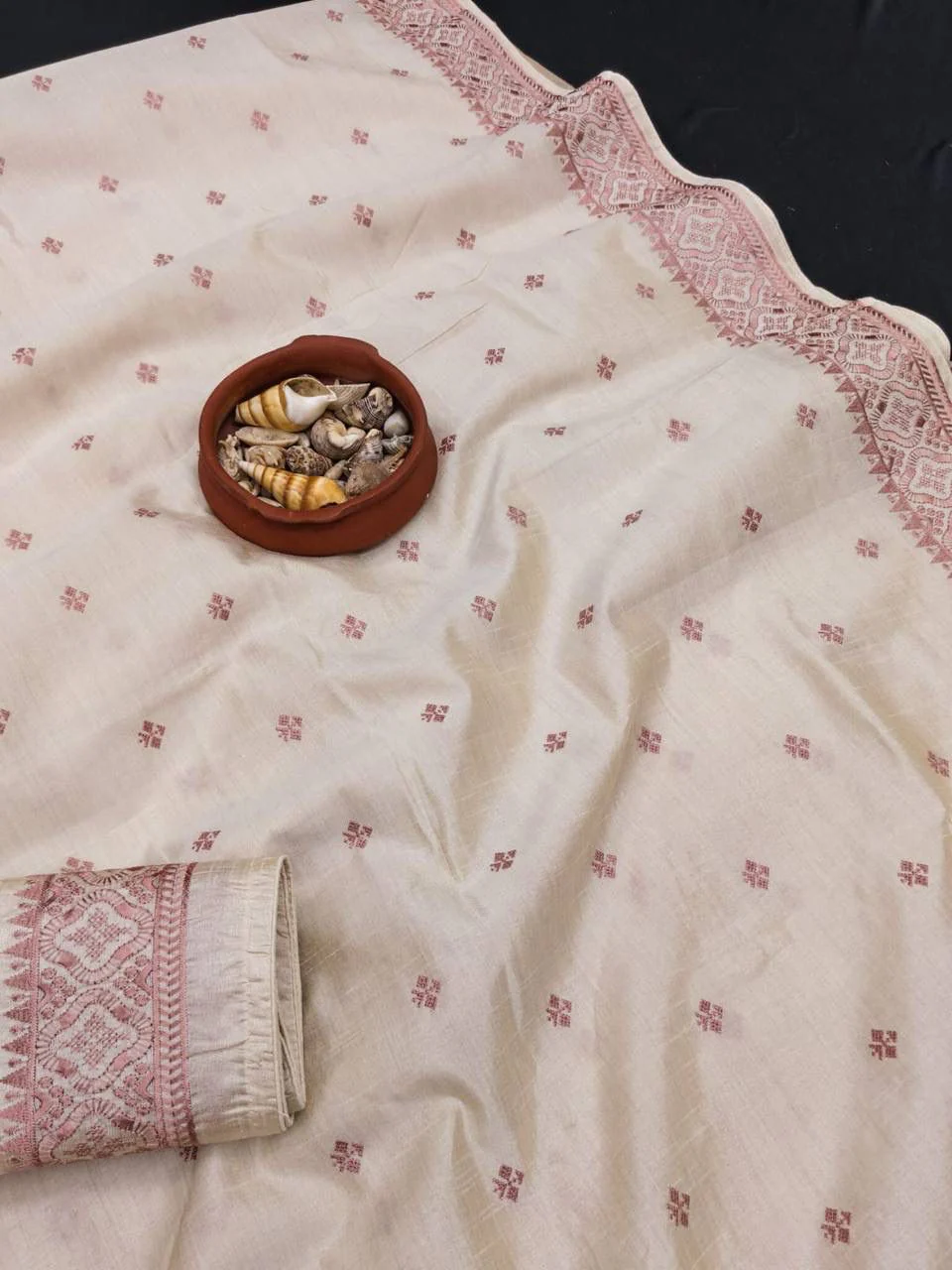 Vestigial Off White Embroidery Work Tussar Silk Saree With Adoring Blouse Piece - Image 2