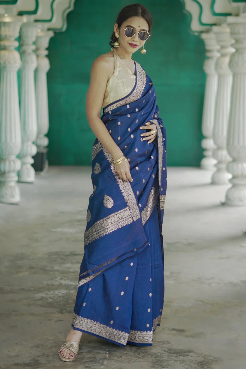 Vivacious Blue Linen Silk Saree With Captivating Blouse Piece - Image 4