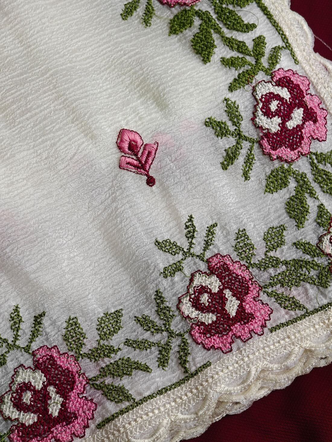Whimsical Off White Embroidery Work Crush Chiffon Silk Saree With Blissful Blouse Piece - Image 5