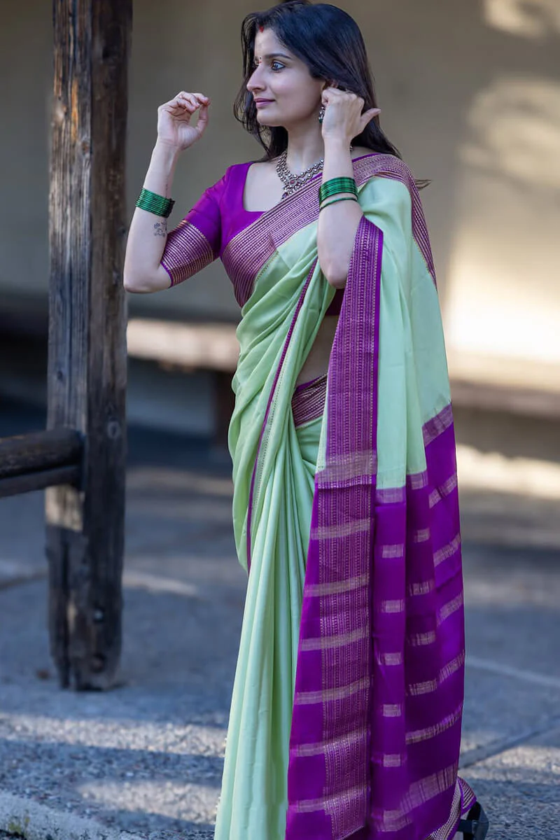 Whimsical Sea Green Soft Silk Saree With Fantabulous Blouse Piece - Image 2