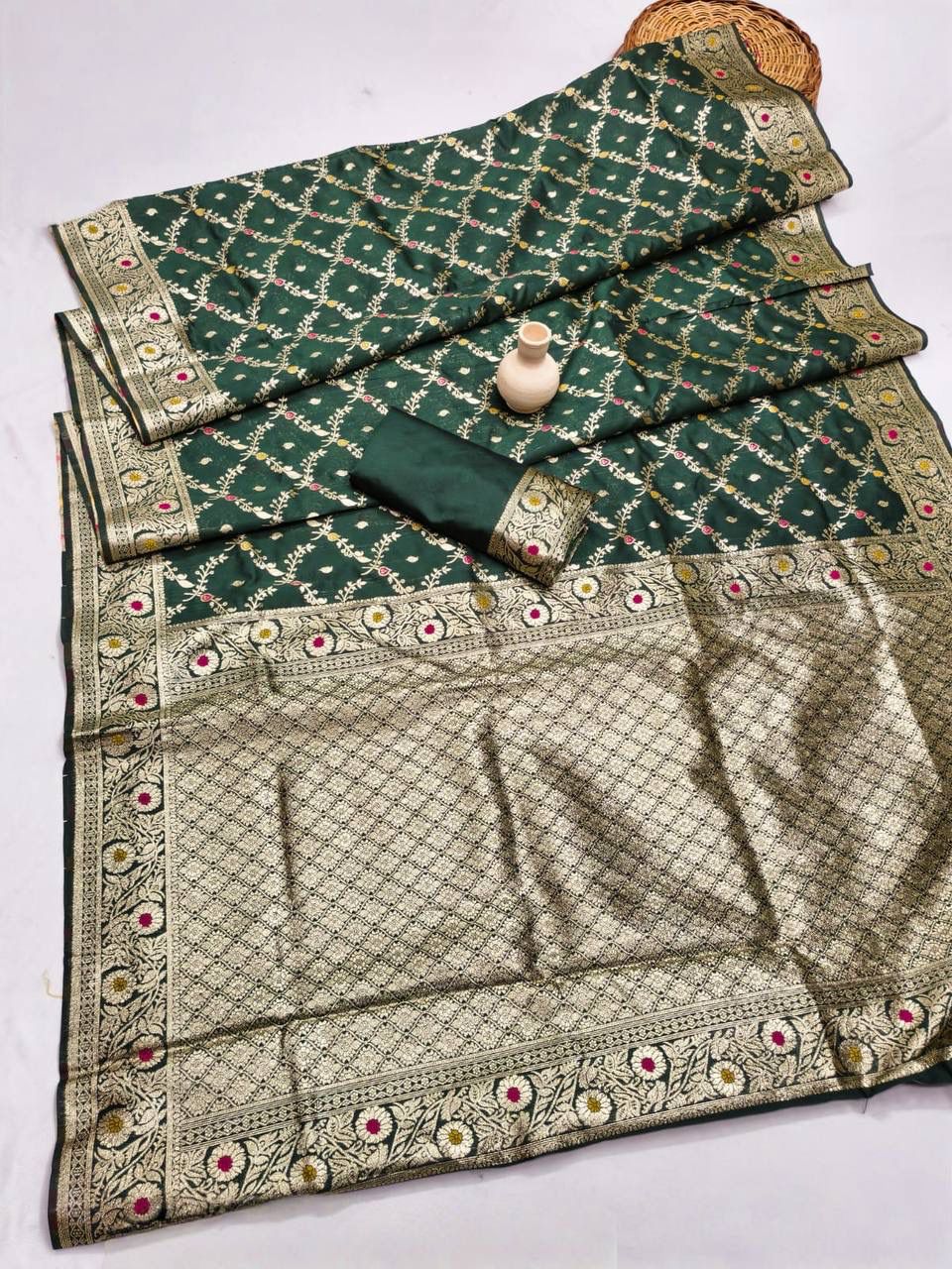 Winsome Dark Green Soft Banarasi Silk Saree With Twirling Blouse Piece - Image 2