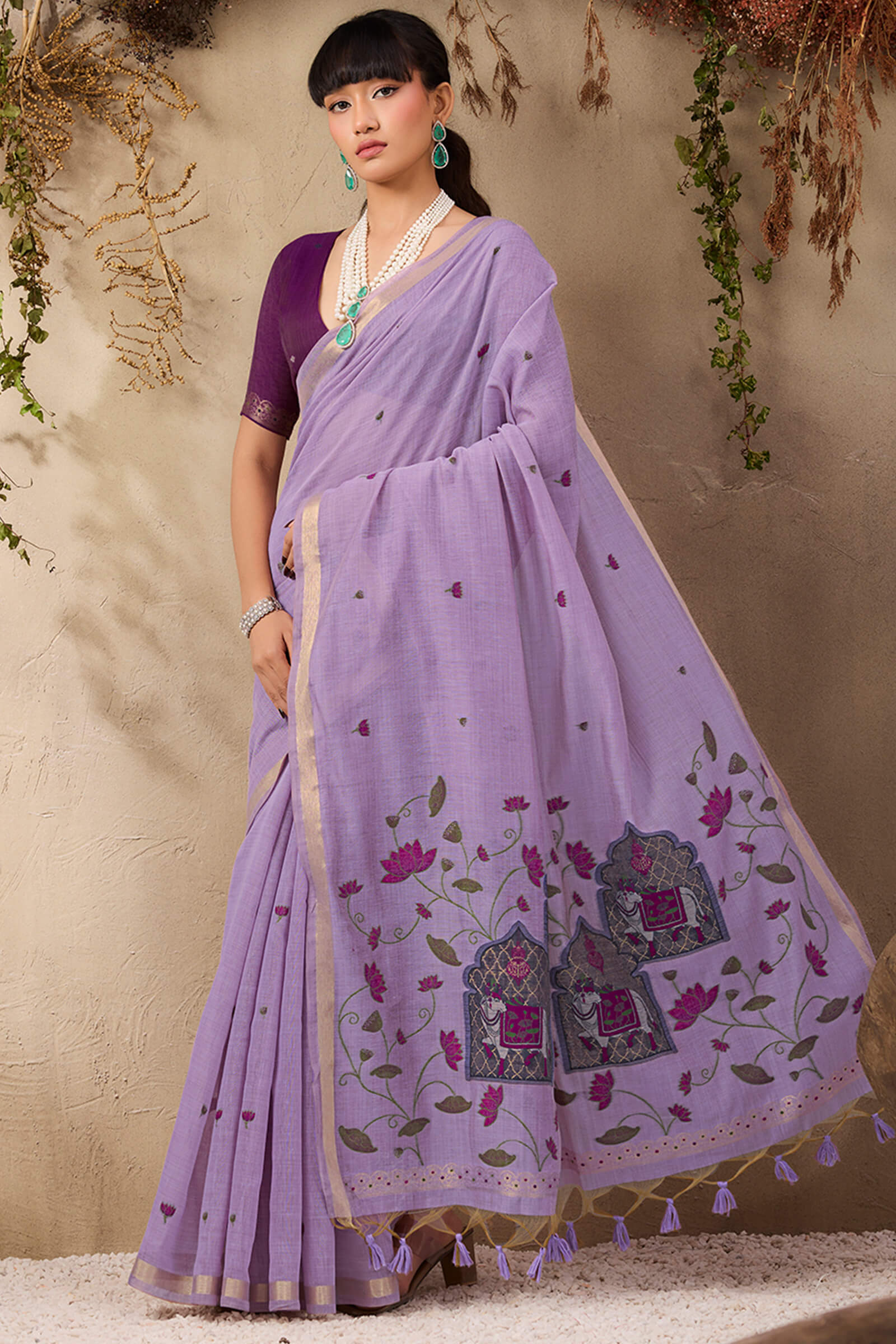 Winsome Lavender Cotton Silk Saree With Innovative Blouse Piece - Image 3
