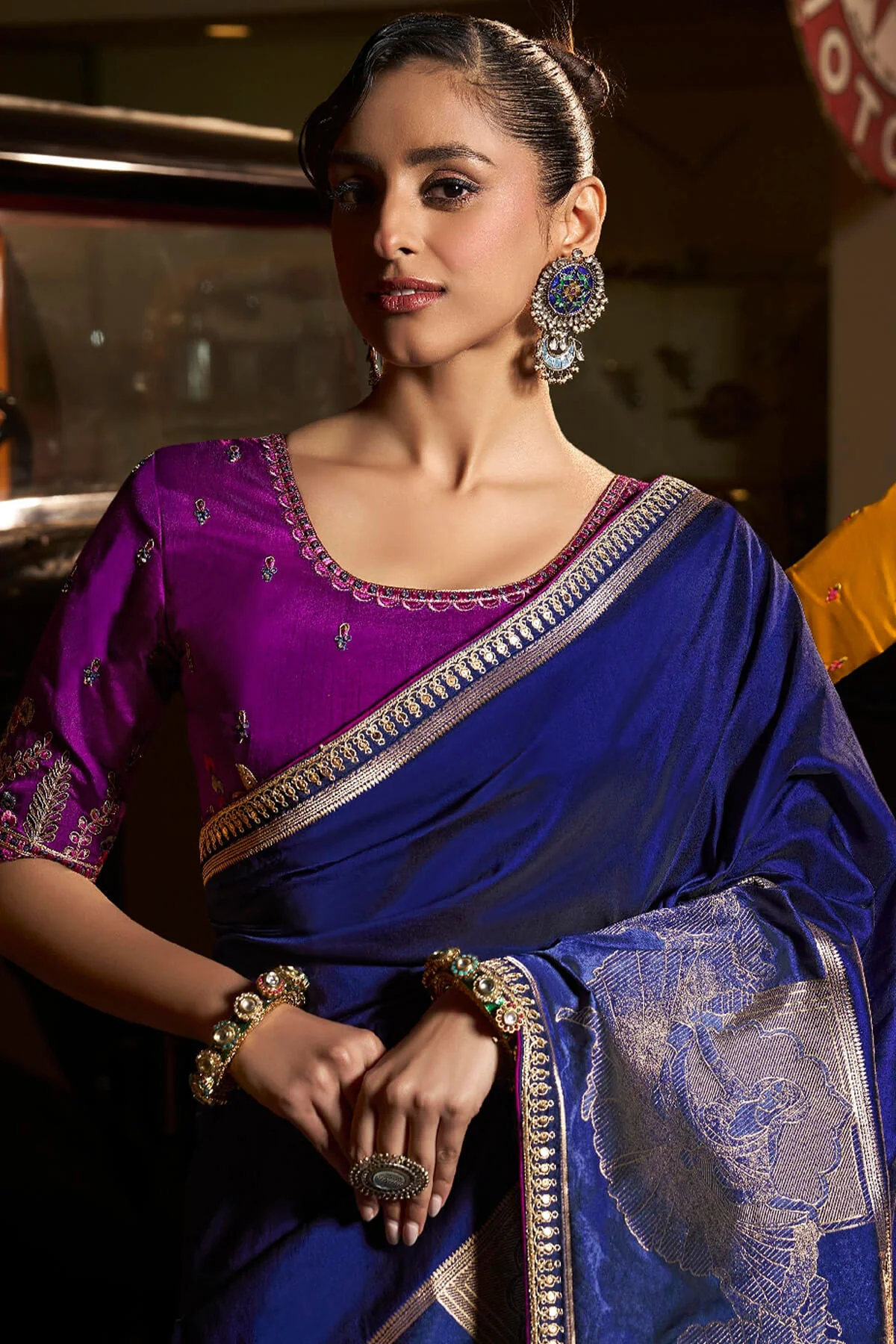 Winsome Navy Blue Banarasi Satin Silk Saree With Dazzling Blouse - Image 3