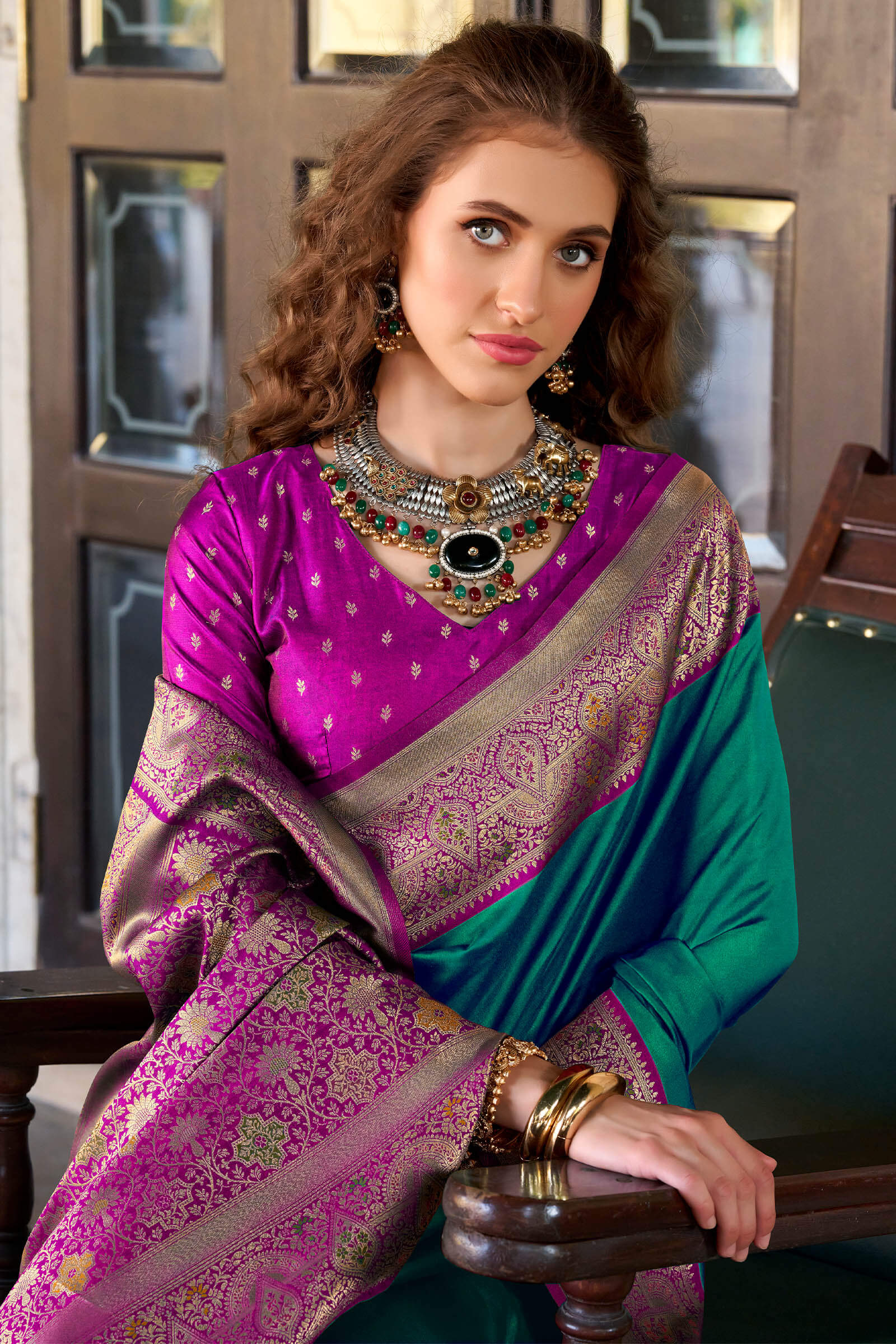 Winsome Rama Soft Banarasi Silk Saree With Chatoyant Blouse Piece - Image 2