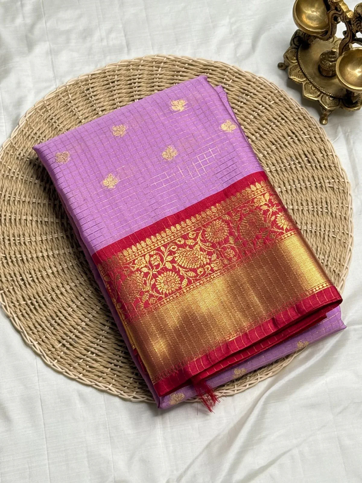 Woebegone Lavender Soft Silk Saree With Mellifluous Blouse Piece - Image 2