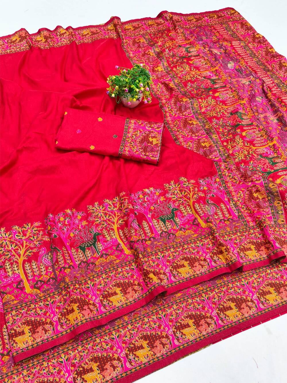 Woebegone Red Nylon Dola Pashmina Saree With Redolent Blouse Piece - Image 2