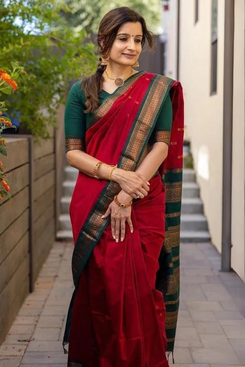 Woebegone Red Soft Silk Saree With Opulent Blouse Piece - Image 3