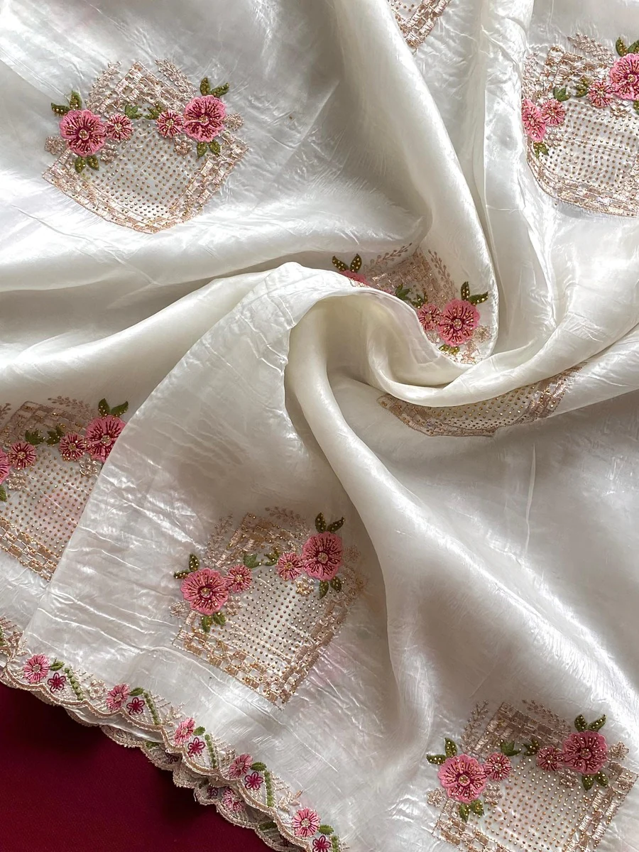 Wonderful Off White Embroidery Work Crush Silk Saree With Inspiring Blouse Piece - Image 5